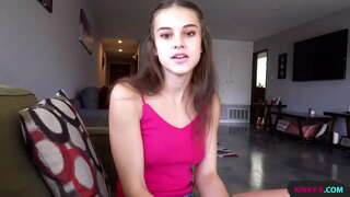 Mengen Stiefschwester huet erausfonnt, datt Hire Frënd huet bedrunn op Hir, a wëllen, fir nees bei him, Si mech gefrot, zu ficken, a loossen Se Si huelen d &#039; Fotoen vun eis - Ellie Idol