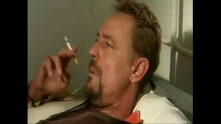 Старик трахає молоду школярку